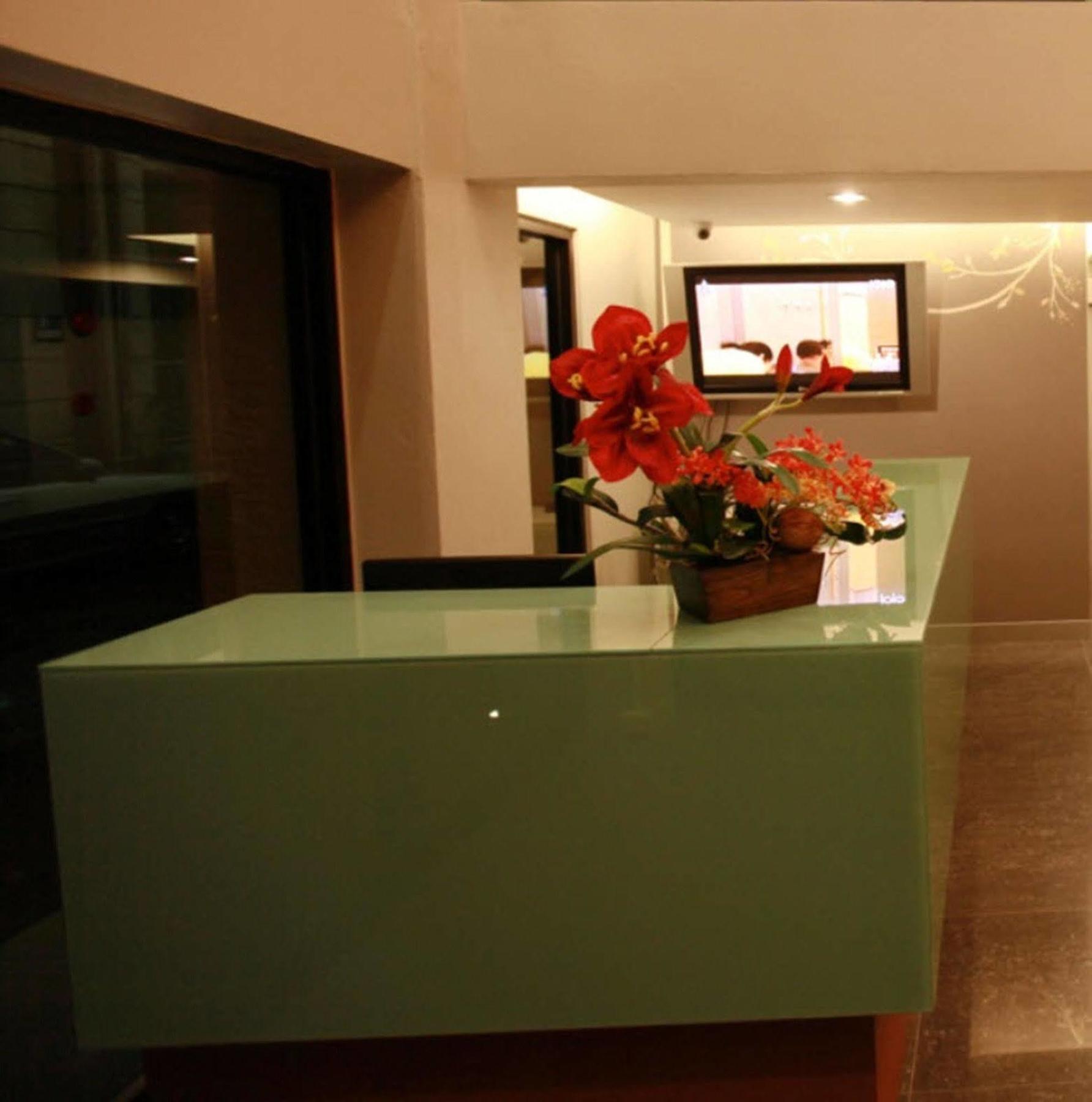 The Bangkok Major Suite Exteriör bild