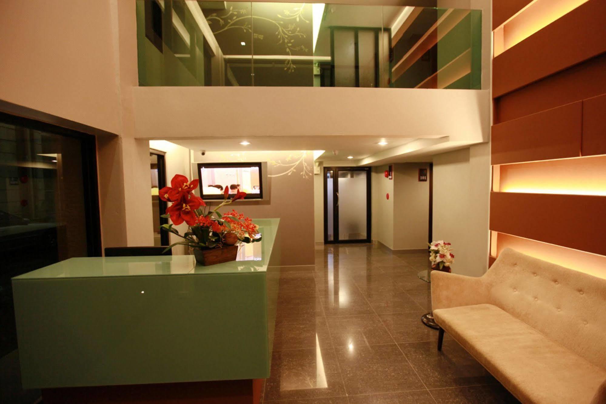 The Bangkok Major Suite Exteriör bild