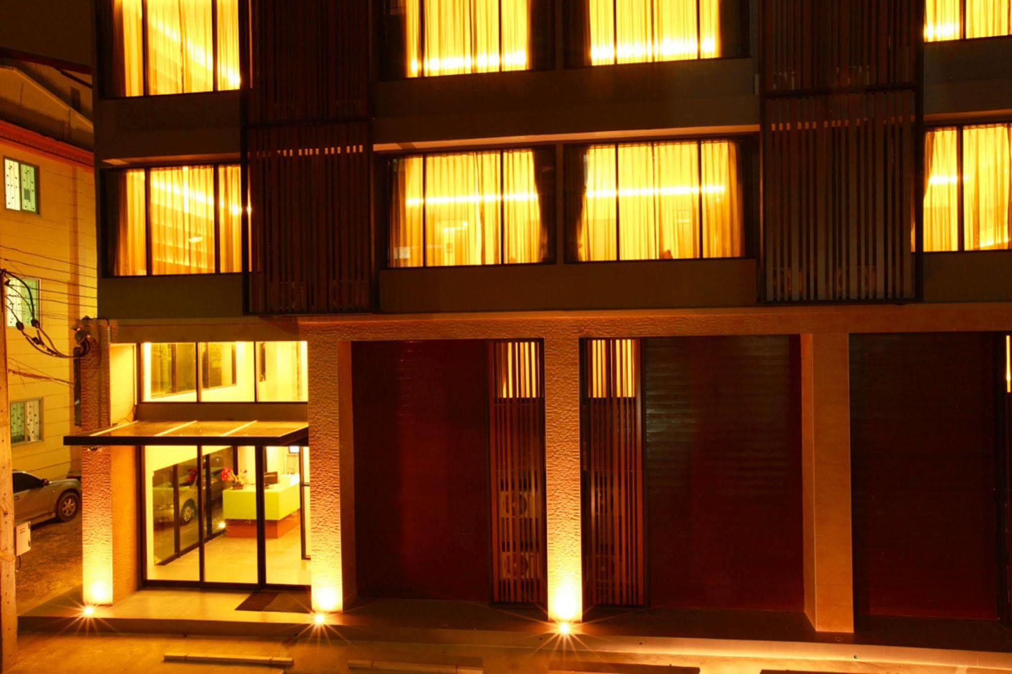 The Bangkok Major Suite Exteriör bild